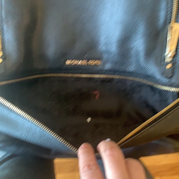 MICHAEL KORS LEATHER BAG - Picture 8 of 14